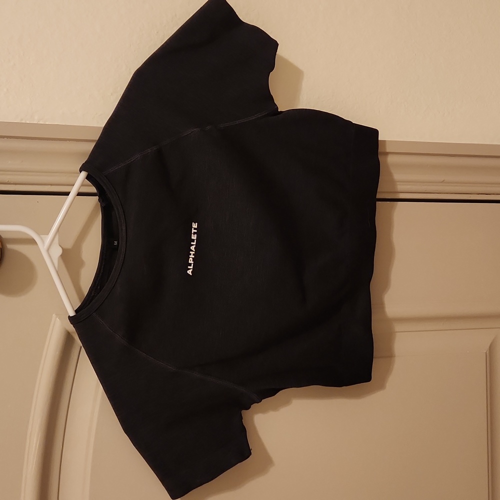 Alphalete crop top